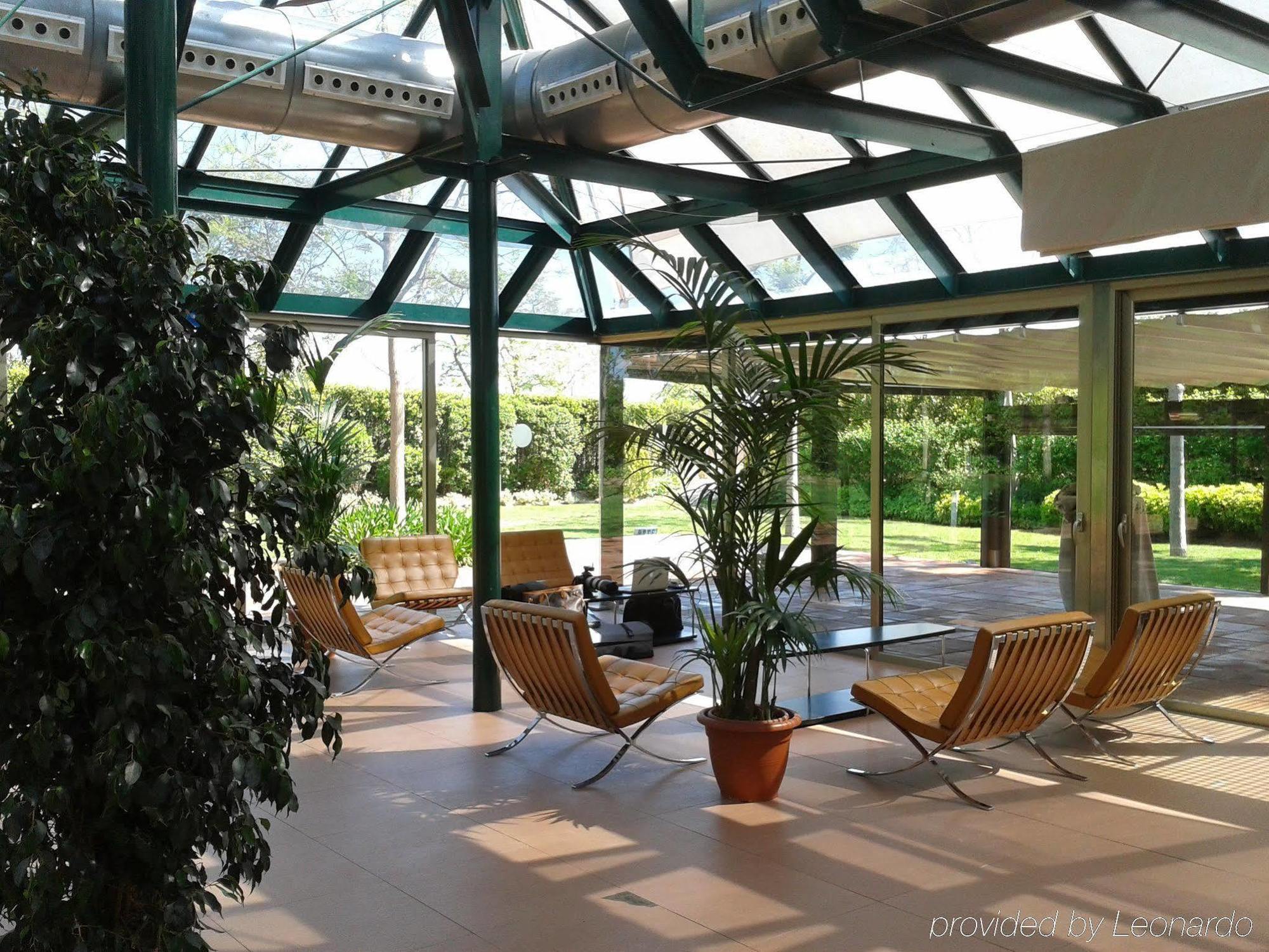 Hotel Miramar Barcelona Gl Екстериор снимка The interior of the conservatory