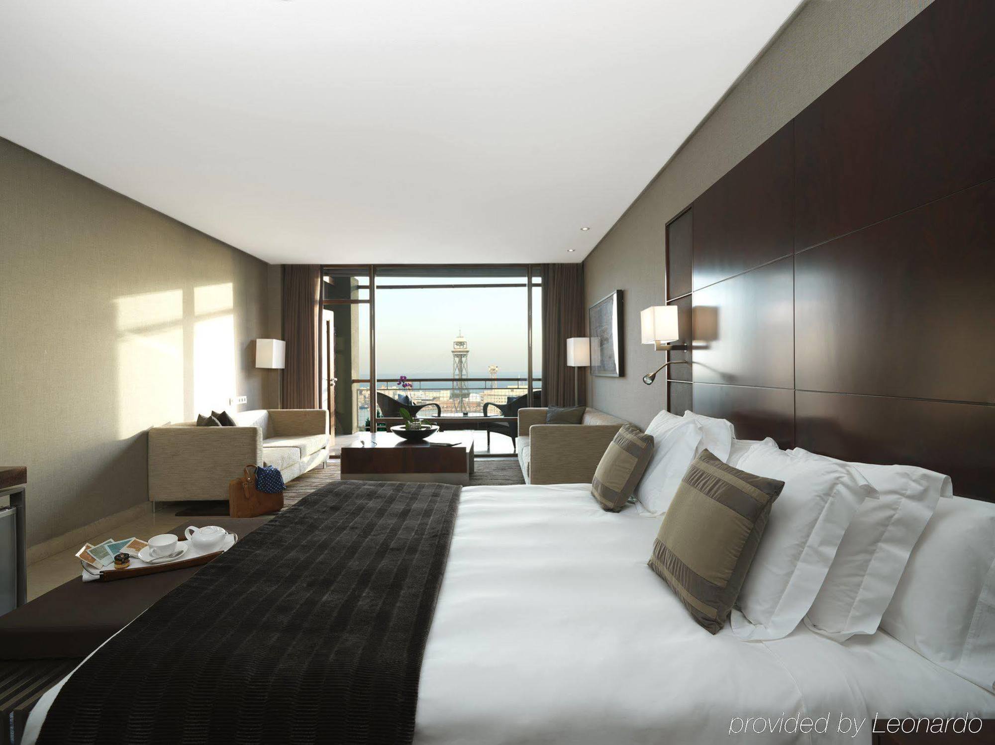 Hotel Miramar Barcelona Gl Стая снимка A room at the hotel