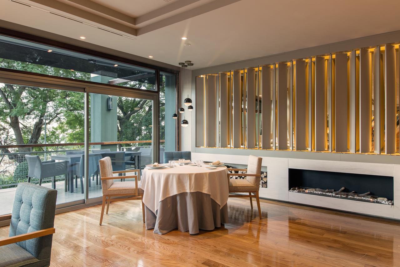 Hotel Miramar Barcelona Gl Екстериор снимка Restaurant interior